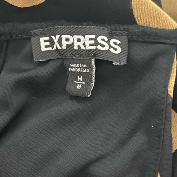 Express Top - Picture 3 of 3